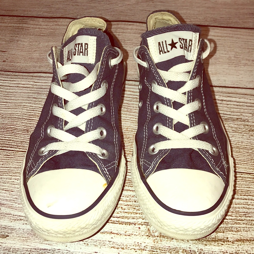 Coverse All Star Size 6 sneakers
